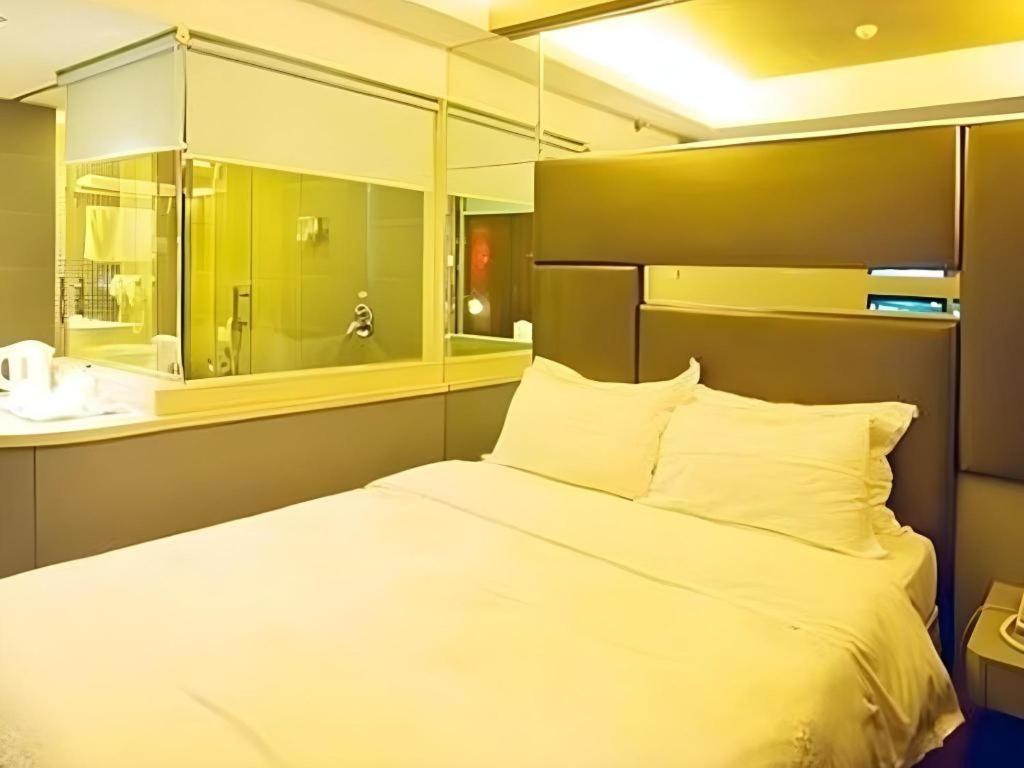 Friendship Hotel Шэньчжэнь Экстерьер фото
